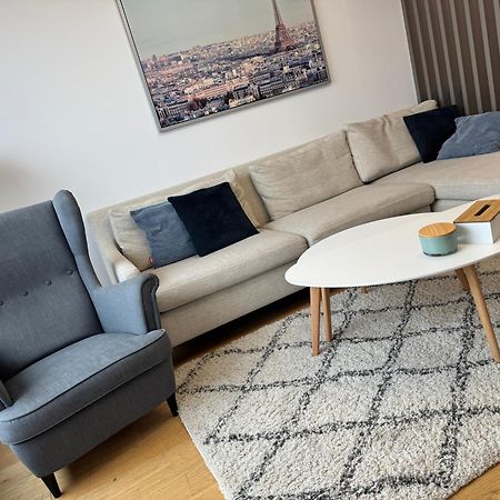 Апартаменты Downtown Charm With Free Parking Spot Братислава Экстерьер фото